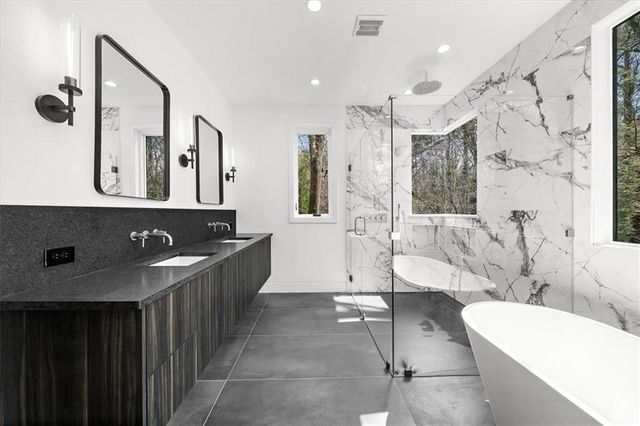 942 Peachtree Battle NW Circle, Atlanta, GA 30327