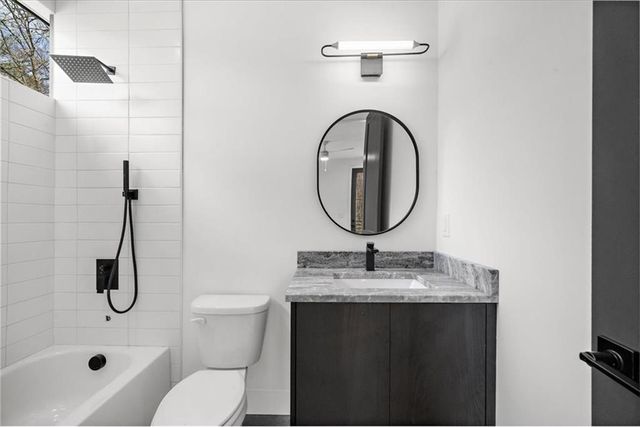 942 Peachtree Battle NW Circle, Atlanta, GA 30327