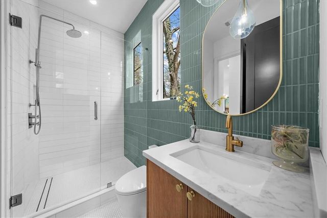 942 Peachtree Battle NW Circle, Atlanta, GA 30327