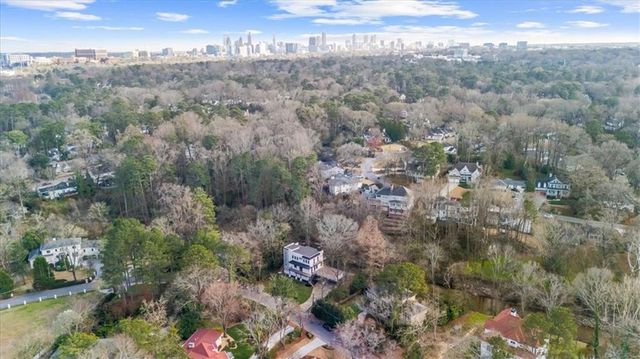 942 Peachtree Battle NW Circle, Atlanta, GA 30327