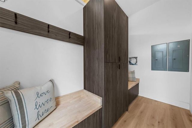 942 Peachtree Battle NW Circle, Atlanta, GA 30327