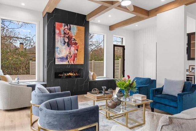 942 Peachtree Battle NW Circle, Atlanta, GA 30327