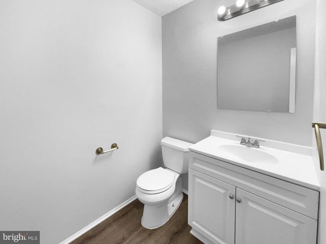 1 PEMBROOKE VIEW CT, Gaithersburg, MD 20877