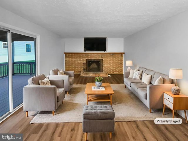 1 PEMBROOKE VIEW CT, Gaithersburg, MD 20877