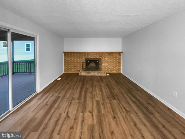 1 PEMBROOKE VIEW CT, Gaithersburg, MD 20877