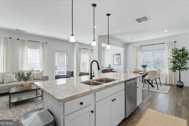 1174 Park Center Circle, Austell, GA 30168