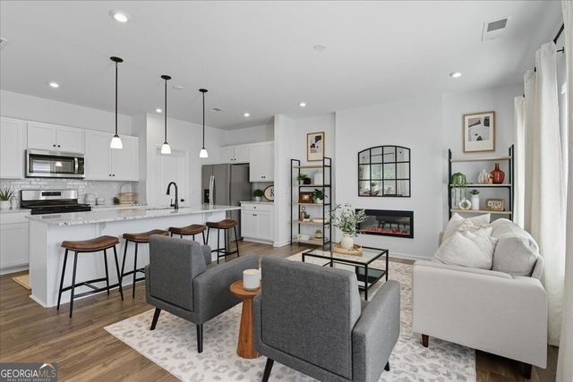 1174 Park Center Circle, Austell, GA 30168