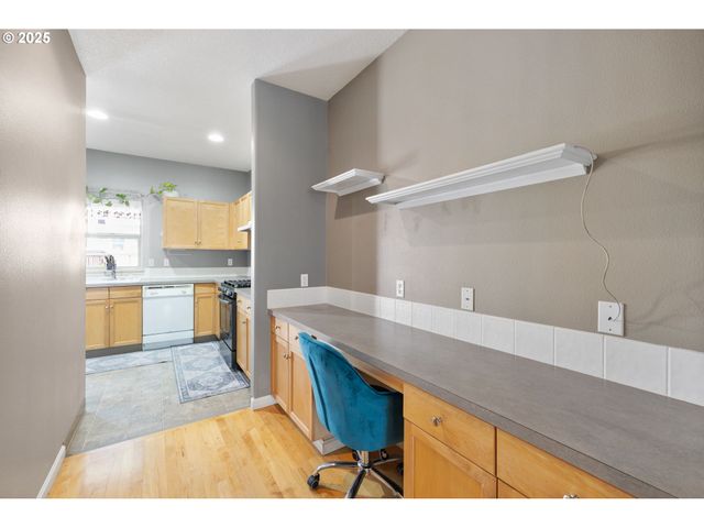 20035 Sw MONSON St, Beaverton, OR 97003