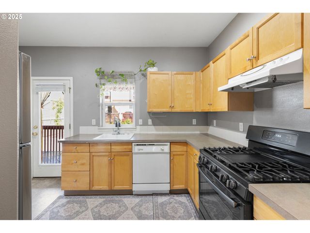 20035 Sw MONSON St, Beaverton, OR 97003