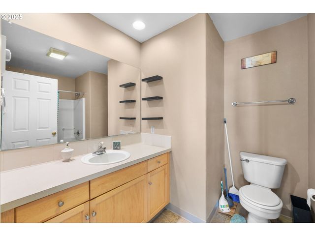 20035 Sw MONSON St, Beaverton, OR 97003