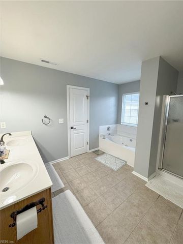 242 Bailey Park DR, Hampton, VA 23669