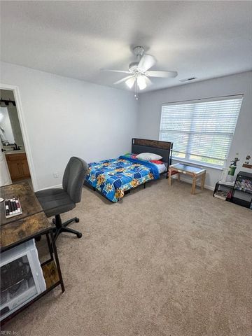 242 Bailey Park DR, Hampton, VA 23669