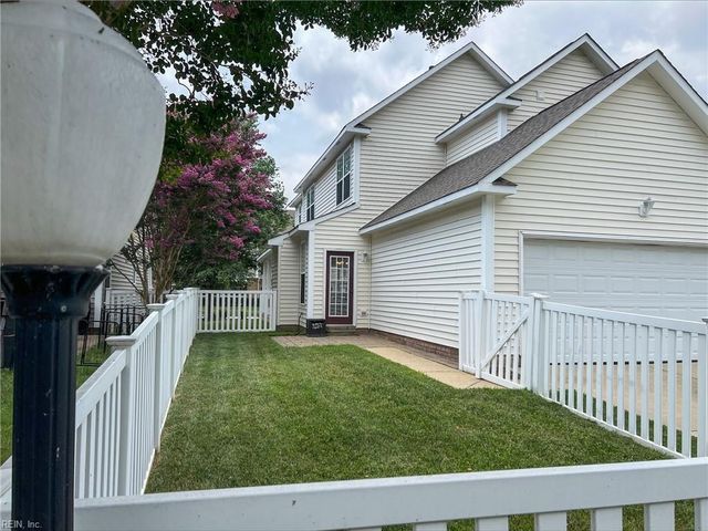 242 Bailey Park DR, Hampton, VA 23669