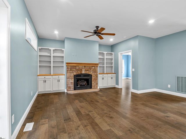 2500 S Blackstock Road, Landrum, SC 29356