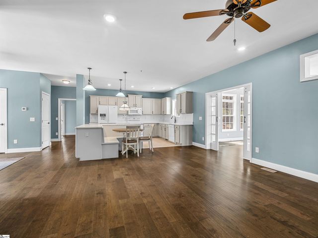 2500 S Blackstock Road, Landrum, SC 29356