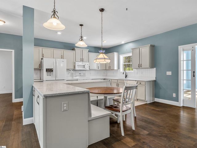 2500 S Blackstock Road, Landrum, SC 29356