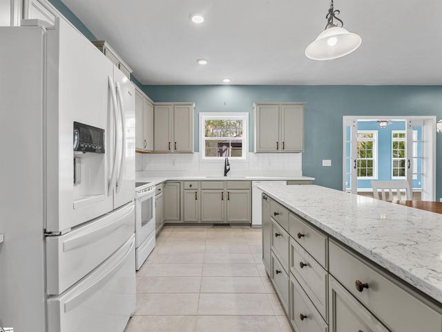 2500 S Blackstock Road, Landrum, SC 29356