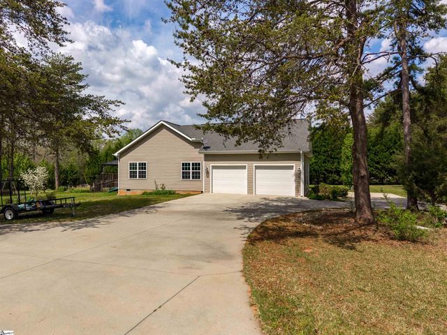 2500 S Blackstock Road, Landrum, SC 29356