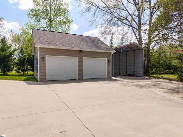 2500 S Blackstock Road, Landrum, SC 29356
