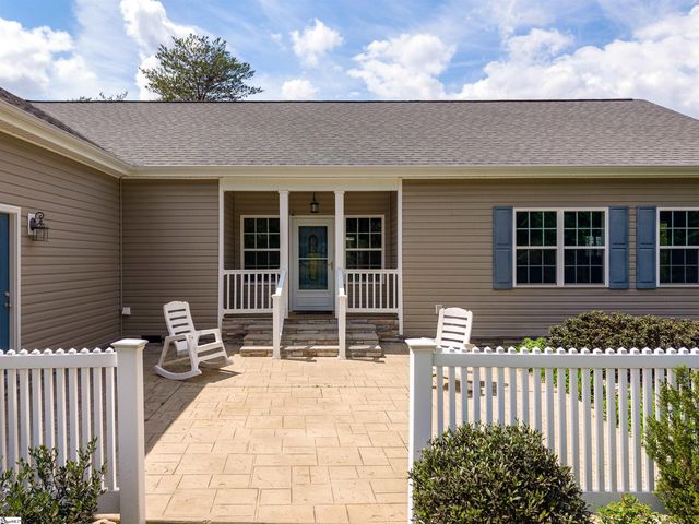 2500 S Blackstock Road, Landrum, SC 29356