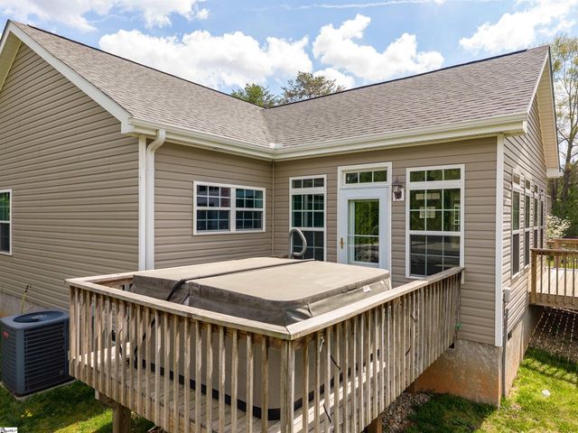 2500 S Blackstock Road, Landrum, SC 29356