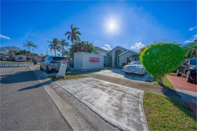 15568 SW 138th Pl, Miami, FL 33177