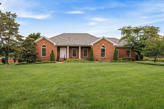 1046 Robertson Rd, Gallatin, TN 37066
