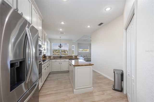 9109 WINTER HARBOUR WAY, Bradenton, FL 34212