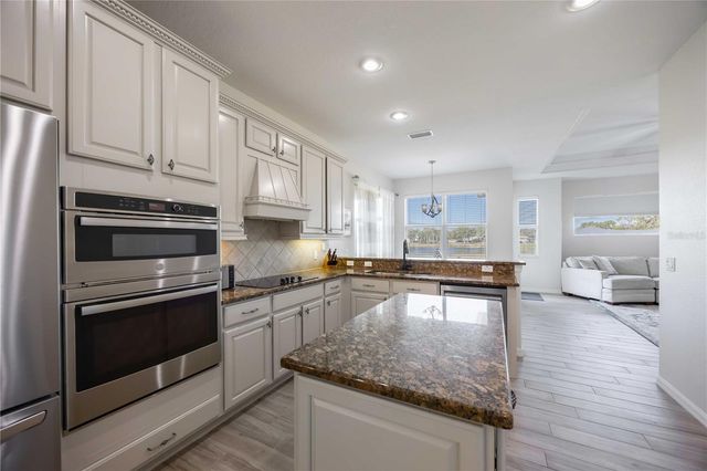 9109 WINTER HARBOUR WAY, Bradenton, FL 34212