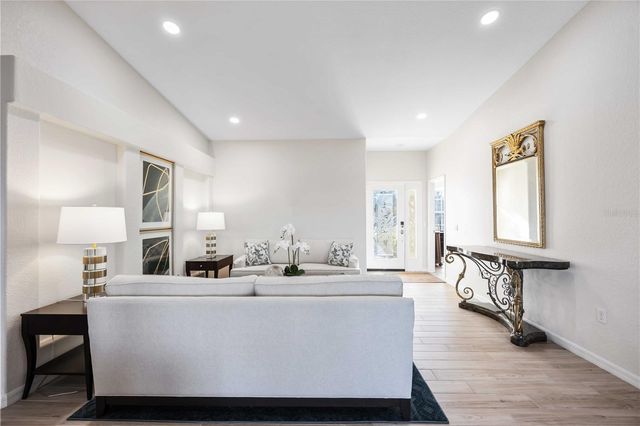 9109 WINTER HARBOUR WAY, Bradenton, FL 34212