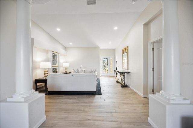 9109 WINTER HARBOUR WAY, Bradenton, FL 34212