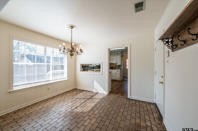 1921 Sterling Dr., Tyler, TX 75701