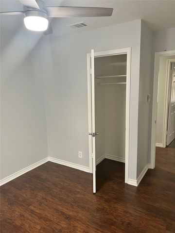 403 Perry Avenue, Waxahachie, TX 75165