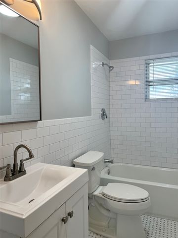 403 Perry Avenue, Waxahachie, TX 75165