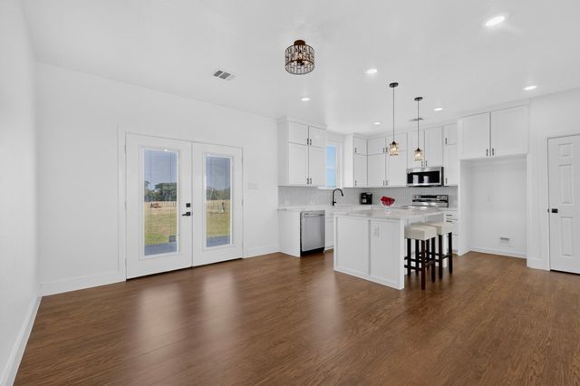 204 County Road 1001, Greenville, TX 75401