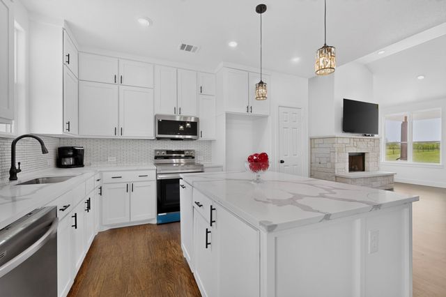204 County Road 1001, Greenville, TX 75401
