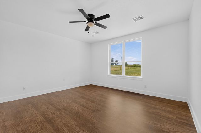 204 County Road 1001, Greenville, TX 75401
