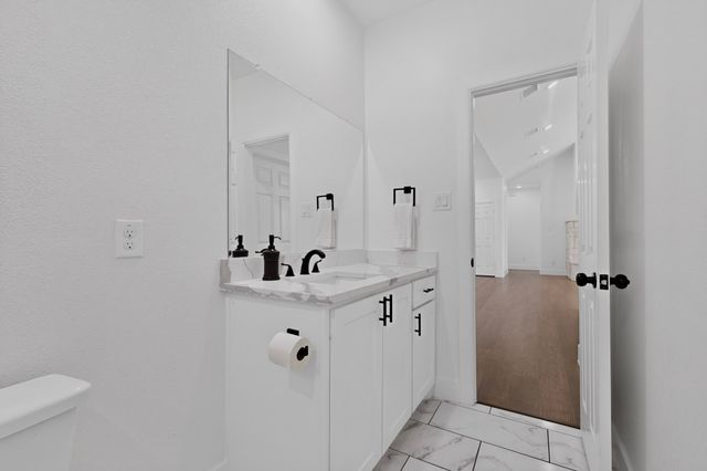 204 County Road 1001, Greenville, TX 75401