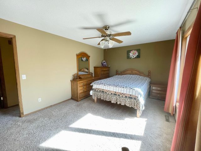 16347 Adret Court, Eden Prairie, MN 55346