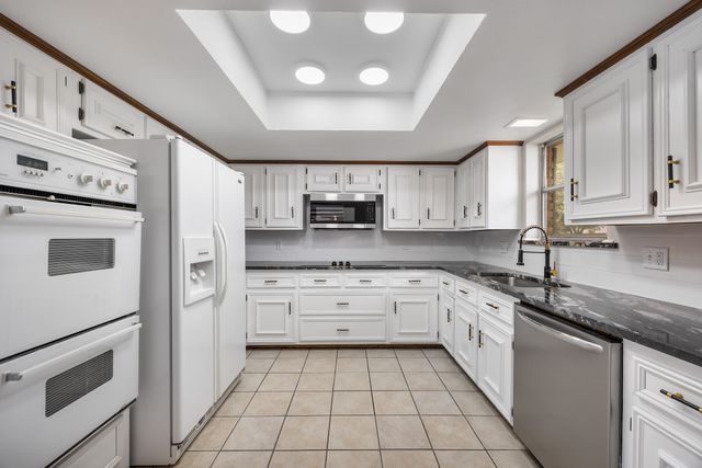 2404 Heather Hill Lane, Plano, TX 75075