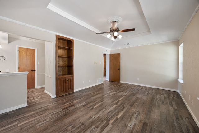 2404 Heather Hill Lane, Plano, TX 75075