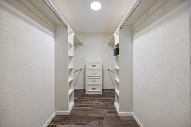 2404 Heather Hill Lane, Plano, TX 75075