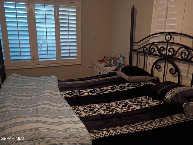 225 POLO INN Road, El Paso, TX 79915