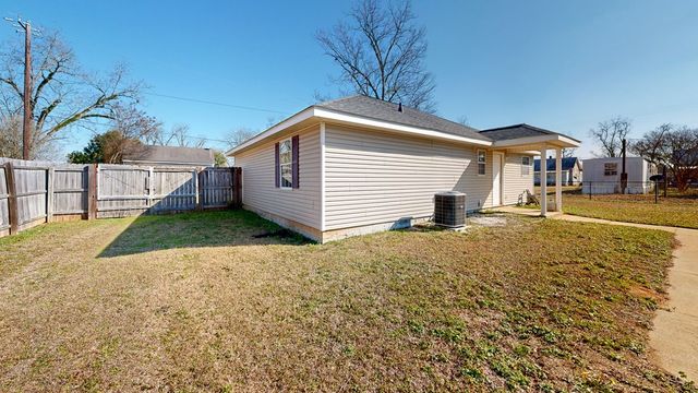 102 S Davis Street, Columbia, AL 36319
