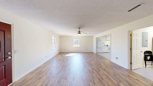 102 S Davis Street, Columbia, AL 36319