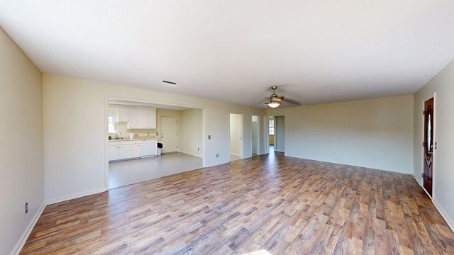 102 S Davis Street, Columbia, AL 36319