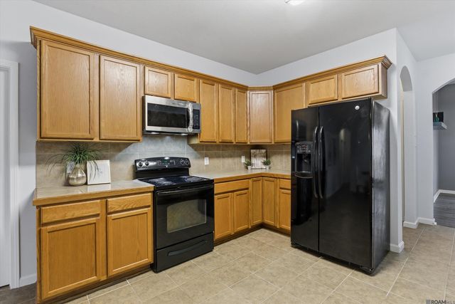 26079 Burlwood Ave, Denham Springs, LA 70726