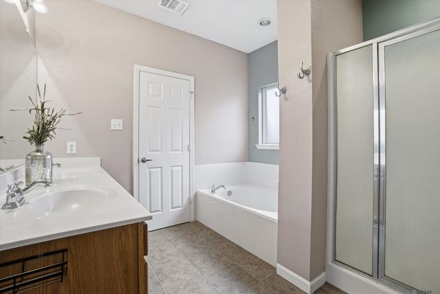 26079 Burlwood Ave, Denham Springs, LA 70726