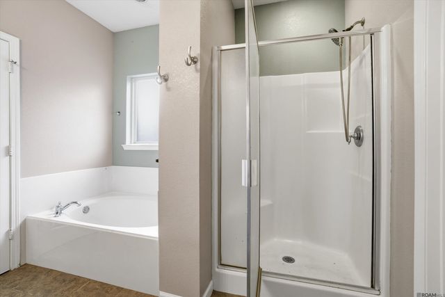 26079 Burlwood Ave, Denham Springs, LA 70726