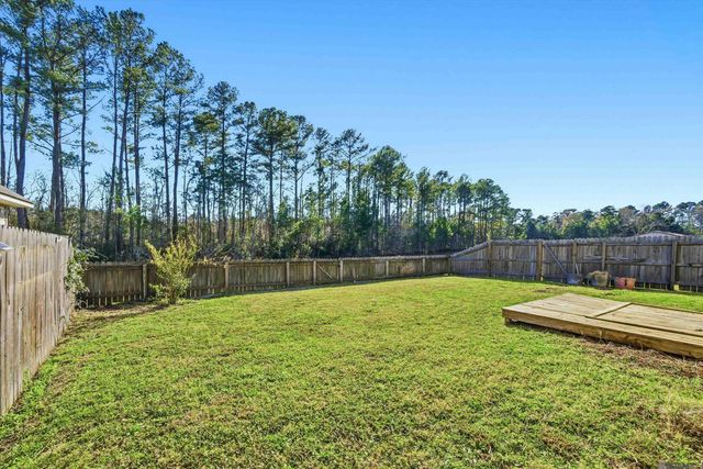 26079 Burlwood Ave, Denham Springs, LA 70726